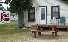 Beach House Lakeside Cottages
