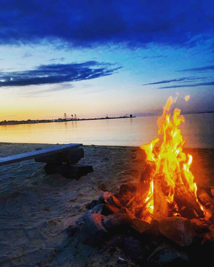 Beach House Lakeside Cottages Mackinaw City Exterior photo